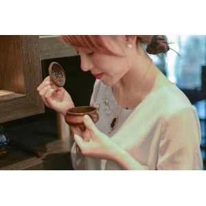 墨翠目前的市场价值：目前墨翠价格怎么样？